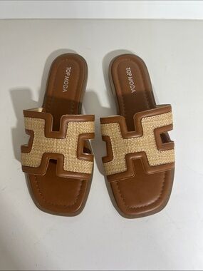 TOP Moda Tan and Beige Raffia-Trim Slide Mules